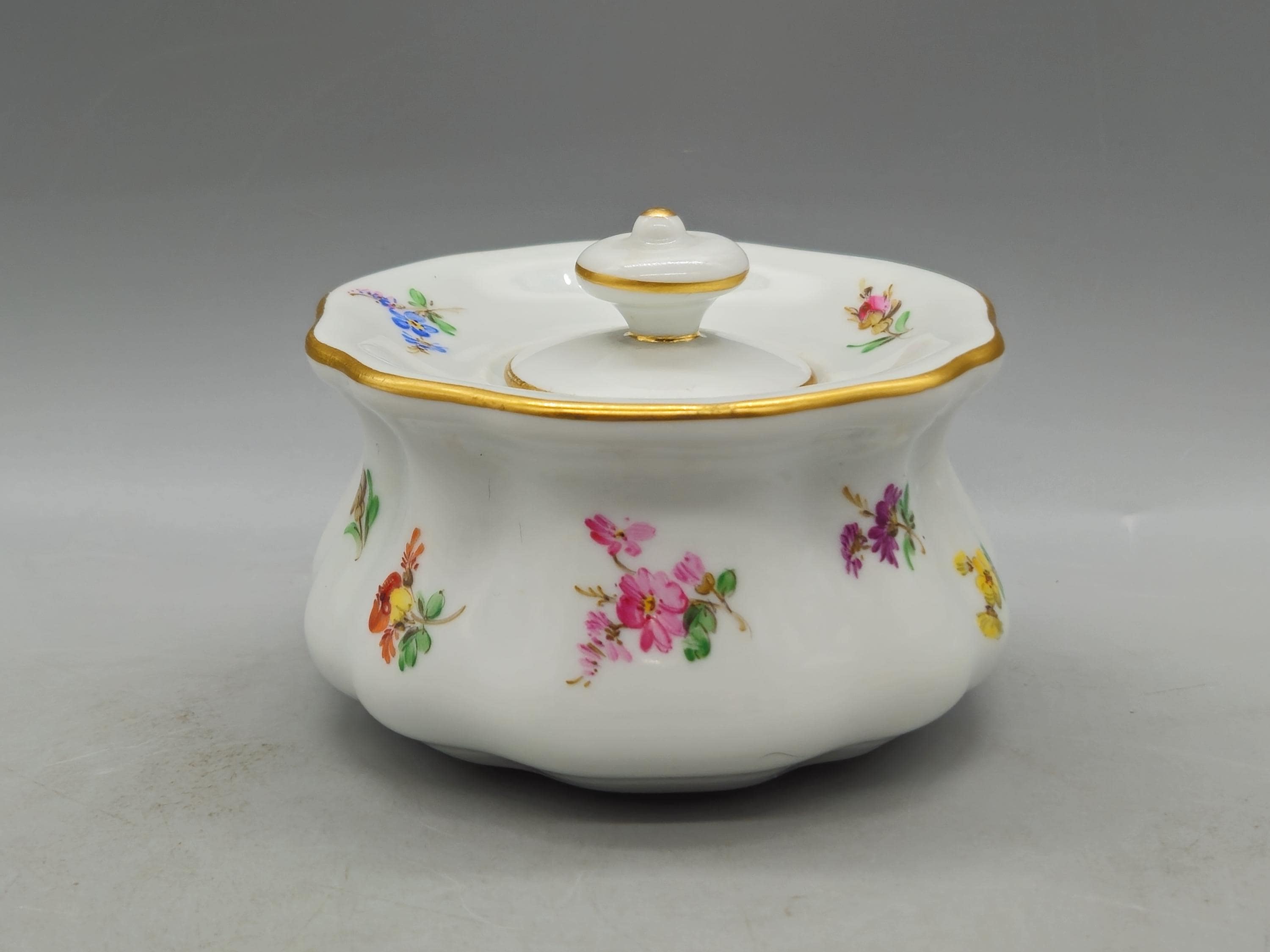 1800年代 ドイツ製 マイセン磁器 インク壺 花と金の装飾
