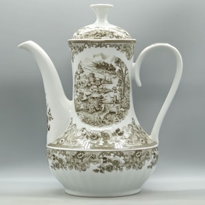 1950s Gebrüder Winterling Kirchenlamitz &quot;Frankenland&quot; Porcelain Coffee Pot / Teapot | Vintage German Porcelain