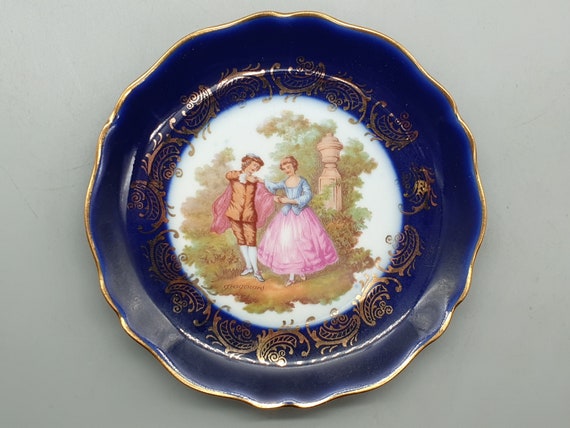 1950s Limoges France Saucer Plate With Gold Decorations & Motif