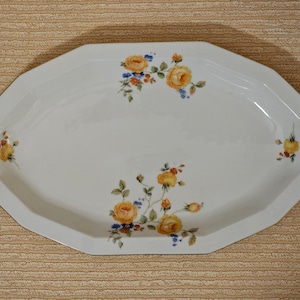 1920s Adolf Laufer Trnovany Czechoslovakia Porcelain Platter / Tray / Oval Plate with Floral Decorations | Vintage Czech Porcelain