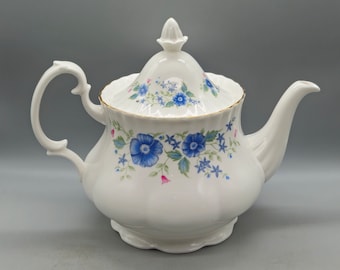 Tetera de porcelana de hueso Royal Albert "Meadowcroft" de la década de 1990 / Porcelana inglesa vintage