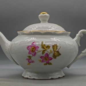 1920s Haas & Cžjžek Czechoslovakia Porcelain Teapot / Coffee Pot | Vintage Czech Porcelain