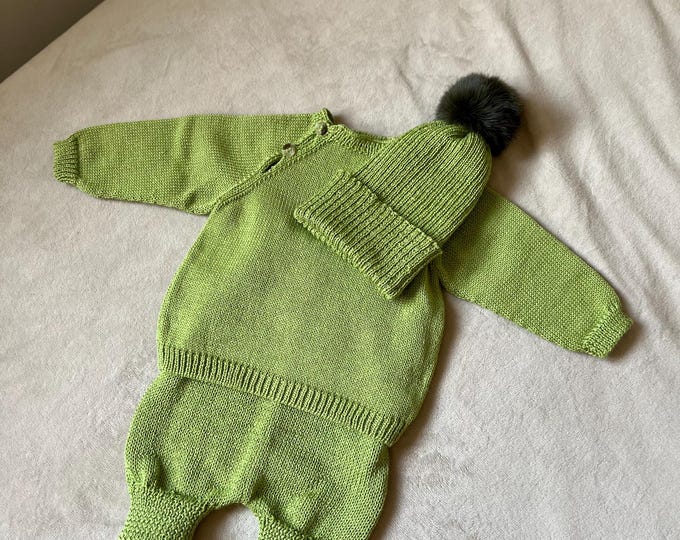 Baby Knit Set “Lettuce” – 3 Piece Outfit (Sweater, Bonnet & Bloomers) | 3–6M | Handmade Baby Gift