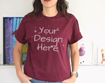Gildan 5000 Mockup, Maroon T-Shirt Mocks, Model Mockup G5000, Lifestyle T-Shirt Mockup, Zware KatoenEn Tee Mock, Gi5000 Mock-up, Gildan Tee