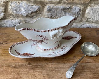 Porcelaine Opaque de Gien model &#39;Perdrix&#39; sauceboat Terre de Fer