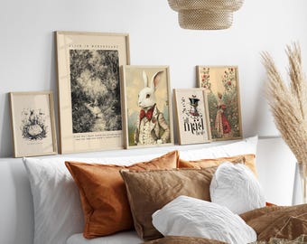 Set mit fünf Alice im Wunderland Dekoartikeln - Whimsigoth Galeriewand, Bücherregaldeko, Buchkunst für die Wand, Cottagecore-Deko, Digitaler Download.