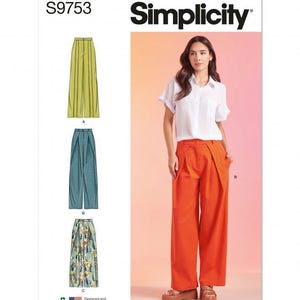 以下が含まれることがあります： Simplicityの型紙S9753。フロントタック入りのワイドパンツ。ライムグリーン、ブルー、花柄の3種類が掲載されています。モデルはオレンジ色のパンツに白い半袖ボタンダウンシャツを着用しています。