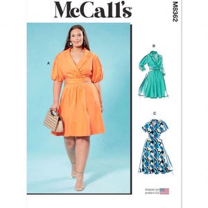 Op de afbeelding: McCall's naaipatroon M8362 toont een feloranje wikkeljurk met pofmouwen en zijdelingse uitsnijdingen. De patroonhoes toont drie variaties: een korte oranje jurk, een groene midi-jurk en een blauwe midi-jurk met een patroon.
