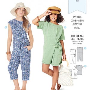 Peut inclure: Une couverture de patron de couture avec deux enfants en combinaisons. L'un porte une combinaison florale bleue, l'autre une combinaison rayée verte. La couverture comprend le logo "burda kids", le numéro de modèle 9325 et des informations de taille.