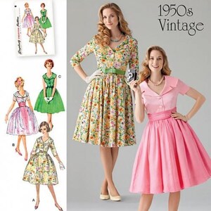 Könnte beinhalten: Simplicity 1459 Schnittmuster für Kleider im Vintage-Stil der 1950er Jahre. Die Verpackung zeigt Illustrationen verschiedener Kleiderdesigns, darunter ein geblümtes Kleid mit grünem Gürtel und ein zweifarbiges rosa Kleid mit Kragen und weitem Rock.