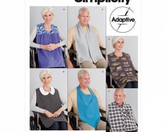 Pode incluir: Molde de costura Simplicity S9489 para vestuário adaptativo, com seis variações de babadores e aventais. Os designs incluem uma estampa floral roxa, cinza sólido, marrom com gráficos de comida, preto com bolinhas brancas, azul-petróleo sólido e um padrão xadrez em preto e branco.