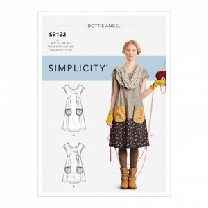 Könnte beinhalten: Simplicity Schnittmuster S9122 von Dottie Angel für ein Kleid mit zwei großen Vordertaschen. Die Schnittmusterhülle zeigt technische Strichzeichnungen von zwei Kleiddesigns und ein Foto des fertigen Kleidungsstücks mit einem Blumenoberteil.