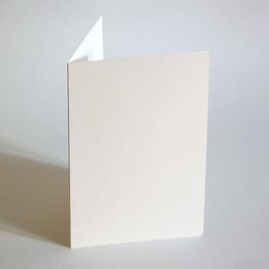 100 biglietti pieghevoli riciclati bianchi 16,5 x 11,5 cm