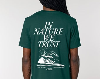 In Nature We Trust shirt, minimalistische esthetiek tee, avontuurlijk buitencadeau, bergliefhebber, wandel- of reiziger vintage t-shirt