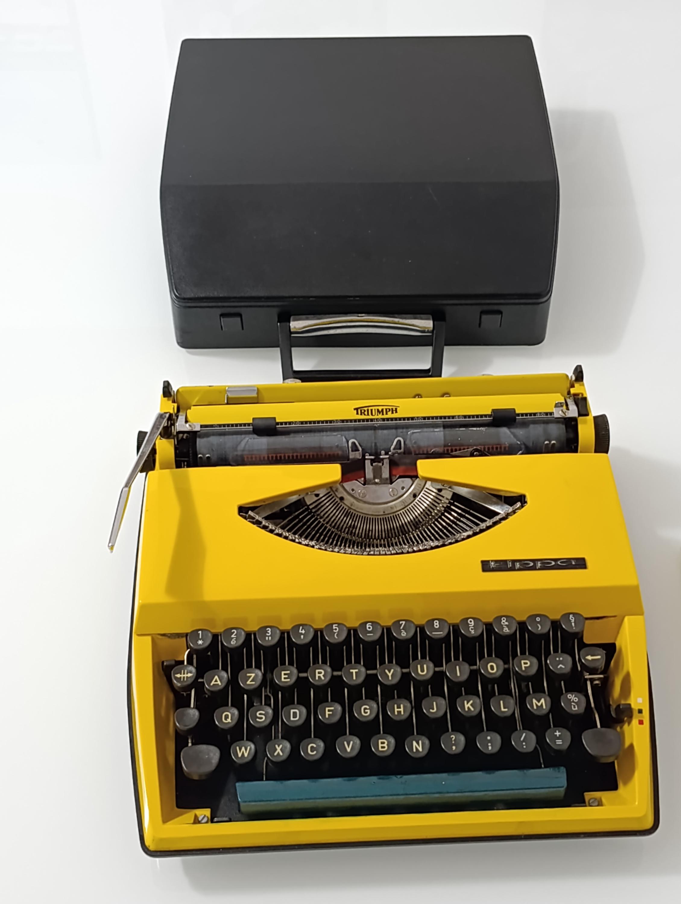 Triumph Tippa Typewriter - Etsy UK