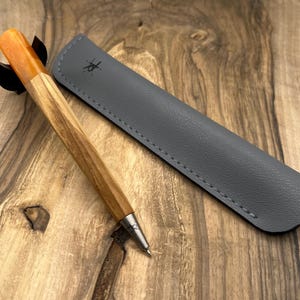 "Handgefertigter Holzkugelschreiber ""Orange Cap"""