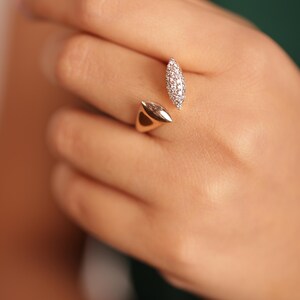 Zierlicher 14K Gold Diamant Ring: Minimalistischer Stacking Schmuck