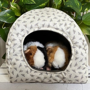 Guinea Pig Hidey,Guinea Pig Nest, Fleece Hidey, guinea pig Bed, Hidey House for Guinea Pigs, Cozy Cave Buzzing Bees