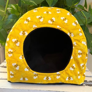 Guinea Pig Hidey,Guinea Pig Nest, Fleece Hidey, guinea pig Bed, Hidey House for Guinea Pigs, Cozy Cave Yellow Bees