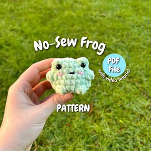 No-Sew Crochet Chubby Frog PATTERN (with Video Tutorial)