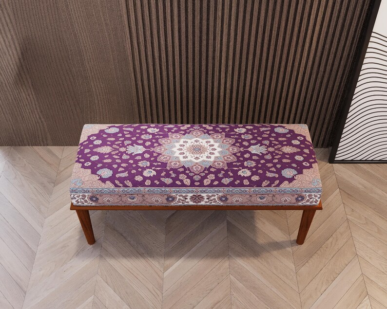 This nomadic-style floral ottoman bench is perfect for vanity tables, hallways, foyers, or as a telephone bench. Handmade with care, it combines style, comfort, and functionality. Ideal for adding a cozy, boho-inspired touch to any living space.