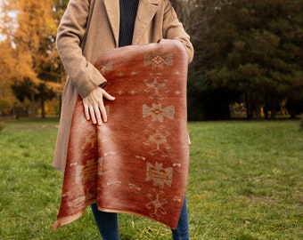 Rustic blanket, Kilim blanket, Plush blanket, Soft blanket, Handmade blanket, Unique blanket, Textured blanket, Kilim lap blanket