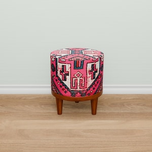 Vibrant pink bench, Doorway seating, Window front stool, Round french table, Ottoman organizer, Make up pouf, Vanity round seat, 280-02