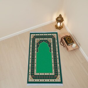 Soft Texture Prayer Mat, Ethnic Pattern Portable Salah Mat, Non-Slip Handmade Prayer Rug, Unique Islamic Gift, Elegant Sajjadah