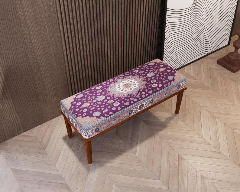 This nomadic-style floral ottoman bench is perfect for vanity tables, hallways, foyers, or as a telephone bench. Handmade with care, it combines style, comfort, and functionality. Ideal for adding a cozy, boho-inspired touch to any living space.