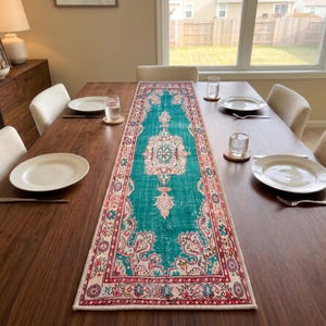 Türkisfarbene Medaillon-Tischmatte | Tischläufer für den Alltag | Schal im Landhausstil