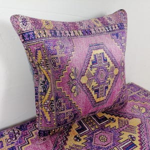 beddengoeddepot, boho kussensloop, paars sierkussen, pastelkleurige kussensloop, moderne kussens, wasbaar kussen, tapijtkussenhoes, bankkussen afbeelding 5