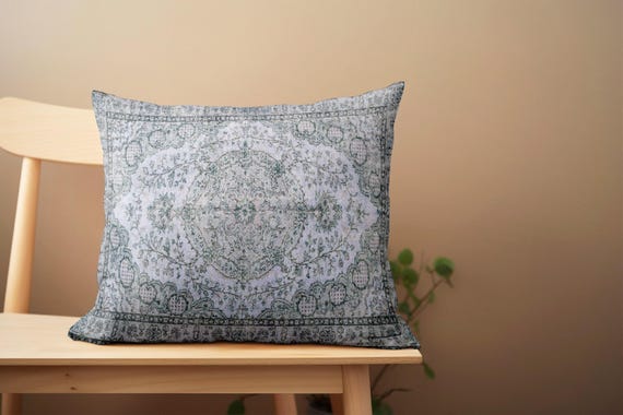 Pale Gray Medallion Case | Soft Print Throw Cushion | Detailed Room Pillowcase