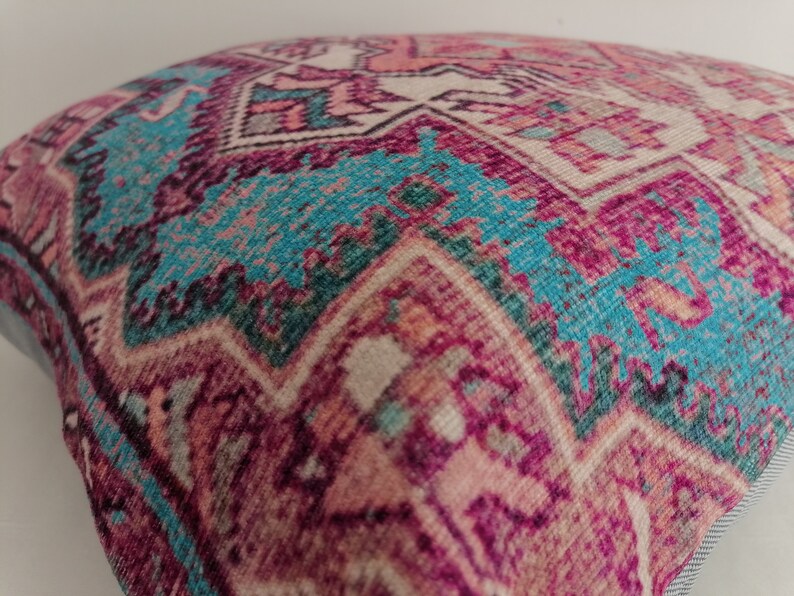 blauw roze kussen, kussenhoes, woonkamerkussen, zacht kussen, kilim kussen, boho kussen, fauteuil kussen, boho decor kussen afbeelding 4