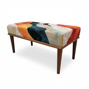 This hallway bench features a stylish upholstered design that works beautifully in kitchens, entryways, or modern farmhouse homes. Its boho-inspired look and sturdy structure provide an elegant extra seat, making it a versatile accent bench for both practical use and home decoration.