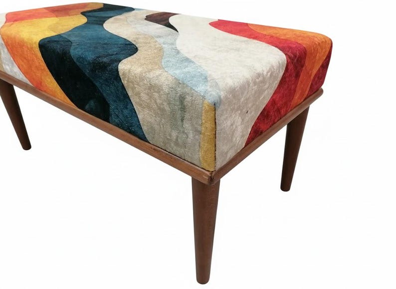 This hallway bench features a stylish upholstered design that works beautifully in kitchens, entryways, or modern farmhouse homes. Its boho-inspired look and sturdy structure provide an elegant extra seat, making it a versatile accent bench for both practical use and home decoration.