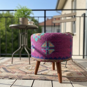 Colorful Boho Makeup Stool – Round Kilim Ottoman Pouf with Wood Legs – Handmade Footstool for Vanity or Living Room Decor, 142-01