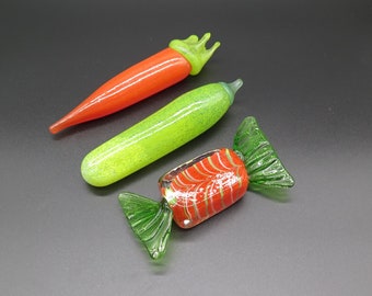 Set of 3 Vintage Glass Decoration / Glass Art Table Decoration. A Cucumber, a Pepper and a Candy in glass. Beautiful glass decorations.