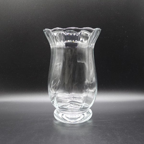 RARE! Vintage Large Crystal Glass Vase by IB Laursen The Tendence of Life Vase with Wavy Walls Tulip Vase from the 1980-2000s Weight 1 kg