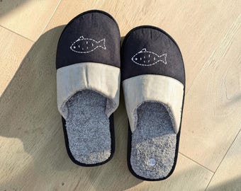 Men Winter Slippers: Breathable bamboo Insole with cinnamon scent for relaxation - hand embroidery fish