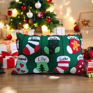 Almohada de aguja de perforación navideña personalizada, almohada bordada personalizada, regalo de Navidad personalizado, decoración navideña con nombres de niños personalizados