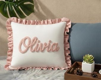 Cuscino personalizzato con nome, regalo personalizzato per neonati con tecnica punch needle, decorazione per la cameretta realizzata a mano