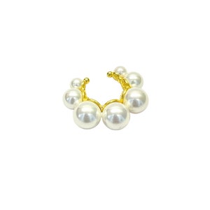 Dianty Pearl Ear Cuff Dainty ear cuff, Minimalist ear cuff, Conch Ear Cuff Earrings, earcuff gold, ear cuff