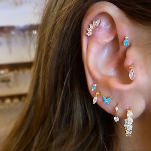 Dainty Helix Tragus Bezel Piercing , Stud piercing, orecchino cartilagine, piercing d'argento, gioielli piercing, delicato orecchino a vite