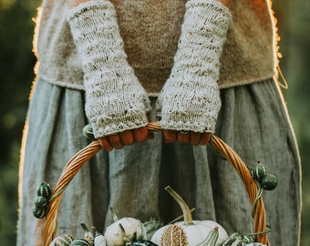 Hand warmer meadow flower knitting pattern women adults children German GERMAN