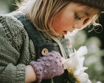 Hand cuff wild berry knitting instructions children