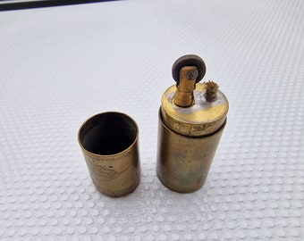 Briquet à essence rare de la Première Guerre mondiale à collectionner