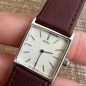 Seiko Chairot , Vitange wristwatch , Old watch , Historical monument , Classic clock , Japan Clock