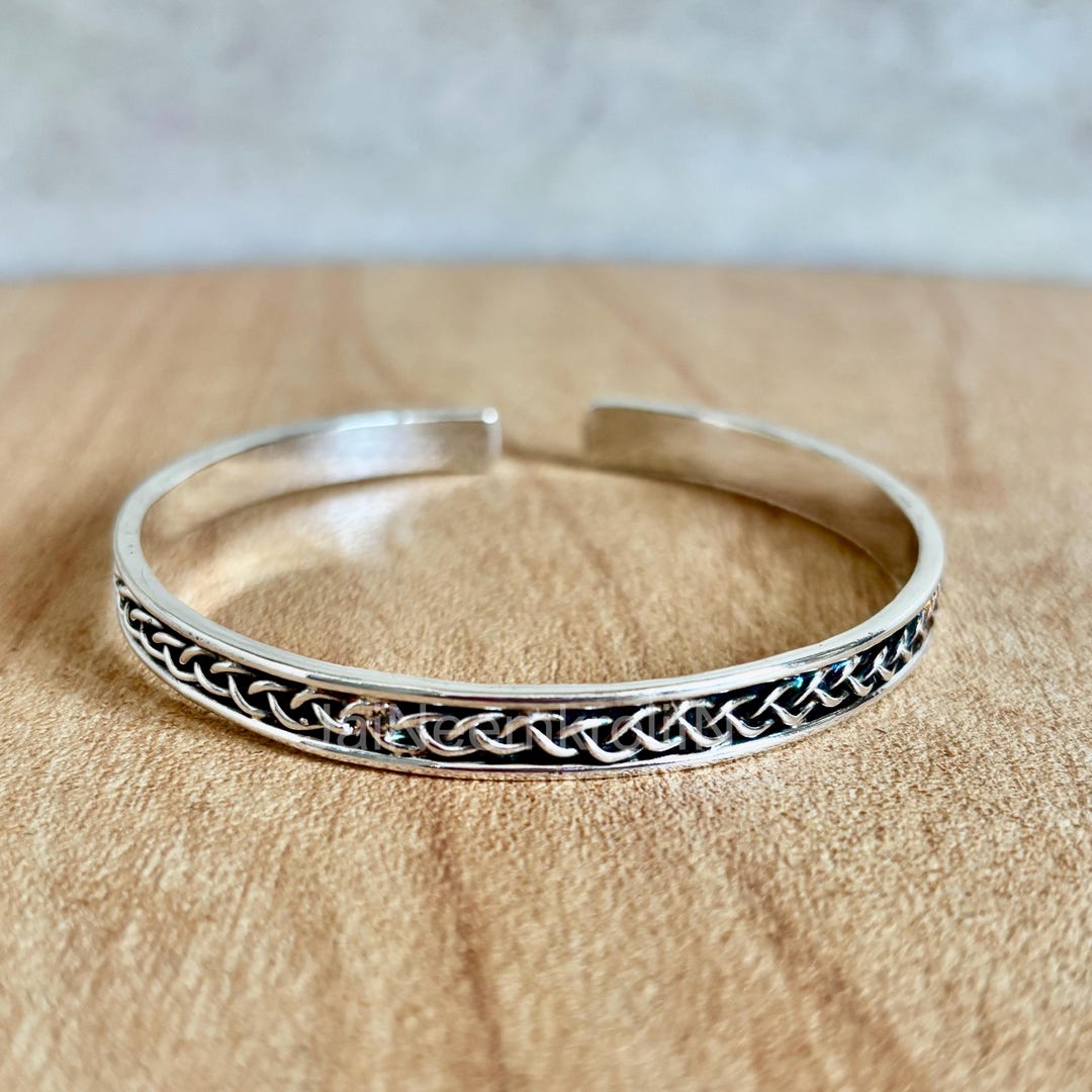 Hammered Sterling Silver Bangle: Adjustable Open Crossover Design