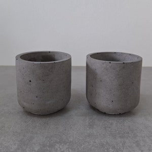 mini pots /cache-pots en béton gris foncé (vendus par 2)
