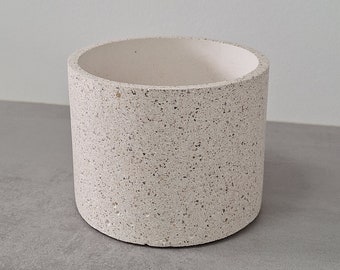 large round pot / planter in beige concrete and sand terrazzo